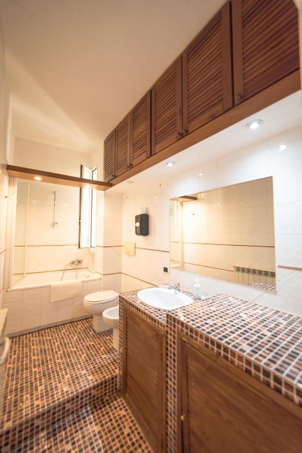 Appartamento Gaudi Lido di Ostia Ngoại thất bức ảnh